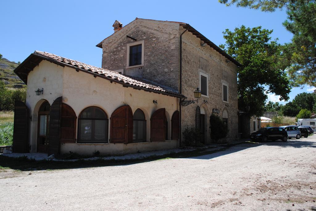 Locanda Sul Lago Santo Stefano Di Sessanio Extérieur photo
